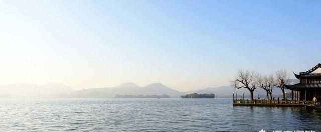 西湖十景介紹，西湖十景名稱(chēng)有什么含義和來(lái)歷？雙峰插云為什么看不到了？圖6