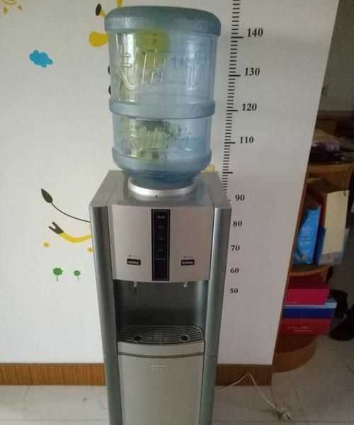 飲水機的桶裝水放多久就不能喝了