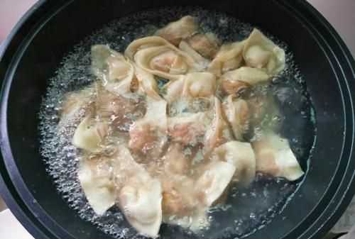 冰凍大餛飩一般煮幾分鐘能熟