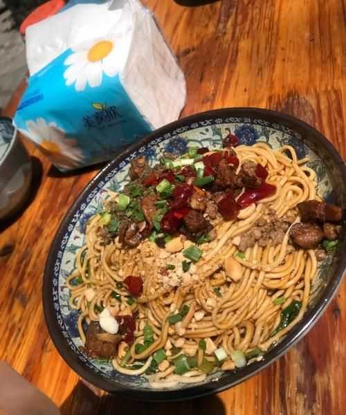 宜賓最著(zhù)名的小吃街
