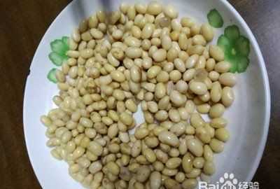 黃豆發(fā)酵長(cháng)白毛是發(fā)好了,黃豆醬捂霉長(cháng)出白色的毛正常嗎圖7