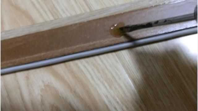 門框條掉了用什么膠粘，櫥柜的門框掉了，是用膠粘的，用的什么膠呀這？圖6