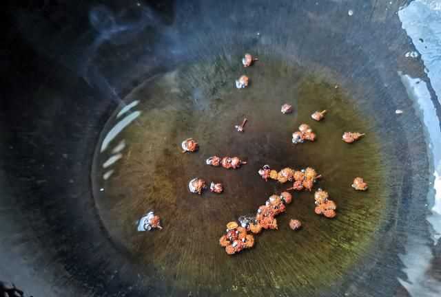 炒包菜絲怎么做好吃，口感極佳的清炒包菜絲怎么做好吃又簡(jiǎn)單？圖11
