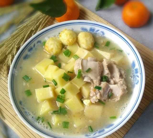 海帶豆腐排骨湯的做法