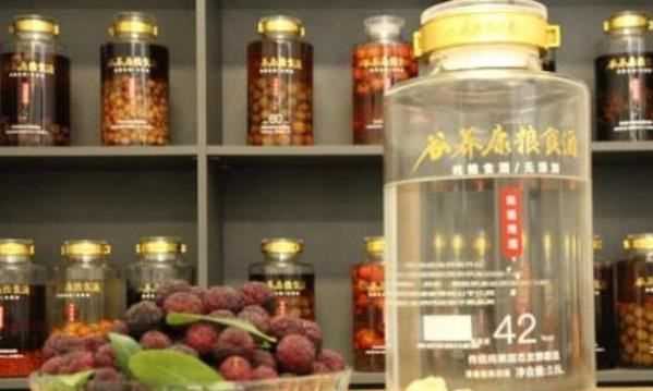 楊梅酒制作比例,楊梅酒的制作方法一斤楊梅多少酒圖1