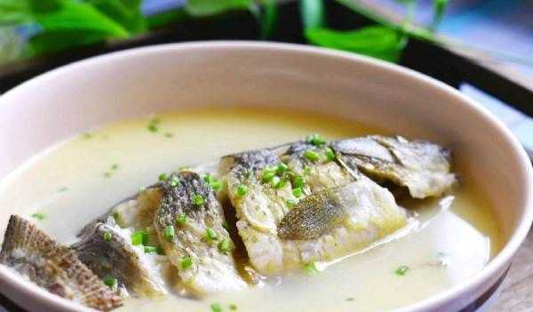 燉鯽魚(yú)能放料酒,燉魚(yú)時(shí)為了避免腥味圖6