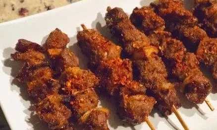空氣炸鍋怎么烤羊肉,用空氣炸鍋烤羊肉串需要多長時間多少溫度圖13