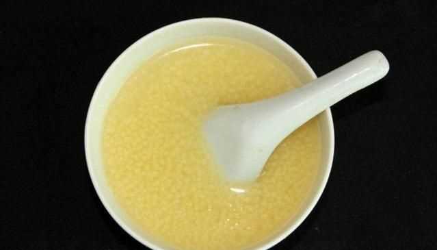 小米粥怎么熬粘稠又香，小米粥怎么熬，可以用砂鍋來熬嗎，大概要熬多久？圖4