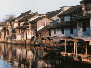 關(guān)于西唐古鎮的詩(shī)句