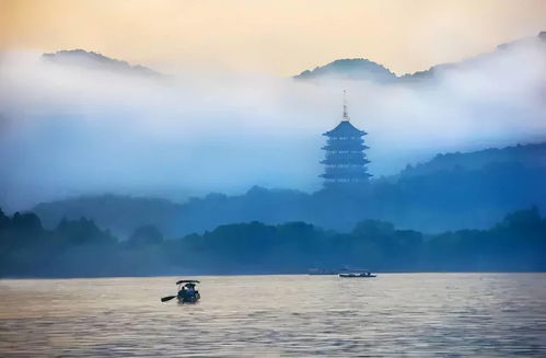 自創(chuàng  )關(guān)于西湖的詩(shī)句