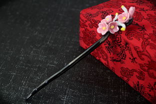 描寫(xiě)春桃花的詩(shī)句古詩(shī)詞