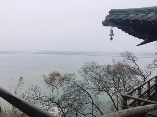 自創(chuàng  )關(guān)于登樓的詩(shī)句