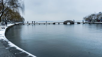 江南雪景西湖的詩(shī)句古詩(shī)詞