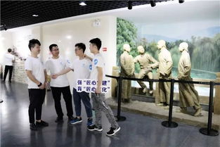 關于一路與拼搏同行的作文開頭