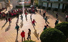 校園趣事作文200字