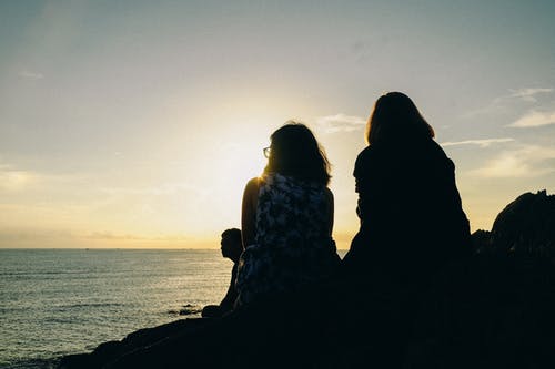 《六州歌頭·東風(fēng)著(zhù)意》譯文賞析