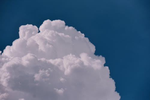 夏，純白詩(shī)歌