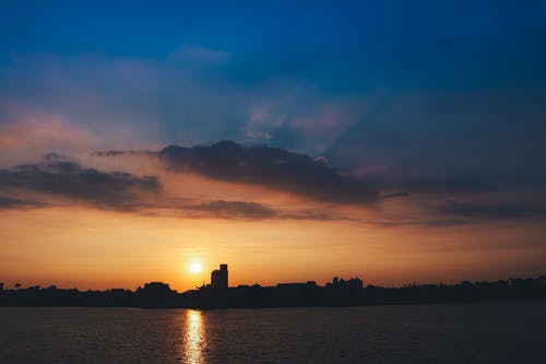 《后會(huì )無(wú)期》經(jīng)典臺詞雙語(yǔ)版
