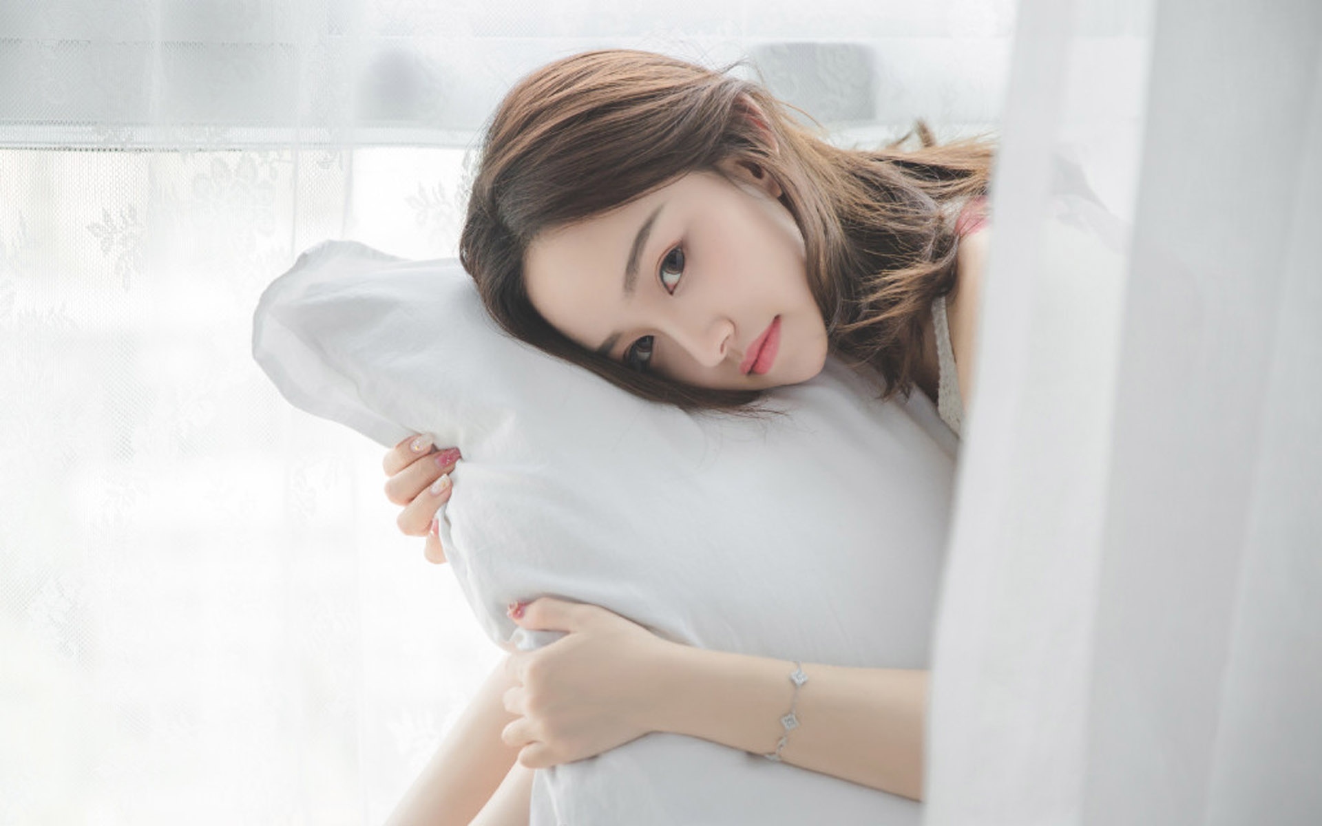經(jīng)典的說說大全：我哪有說謊，是很感謝今晚相伴