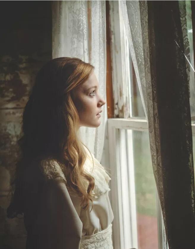 只有天真的人才會心軟，成熟的人最無情